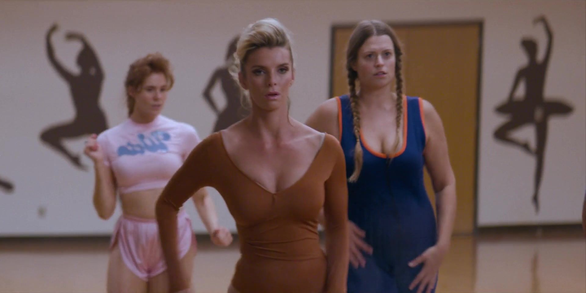 Trans Alison Brie, Betty Gilpin, Jackie Tohn, Kate Nash nude - Glow s03e03 (2019) Camporn - 1