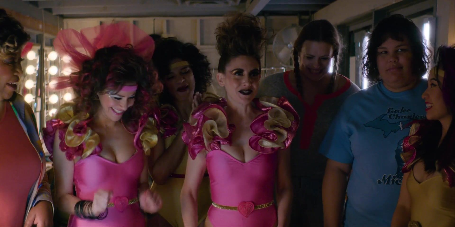 CameraBoys Alison Brie, Kate Nash nude - Glow s03e08-10 (2019) Pick Up - 1