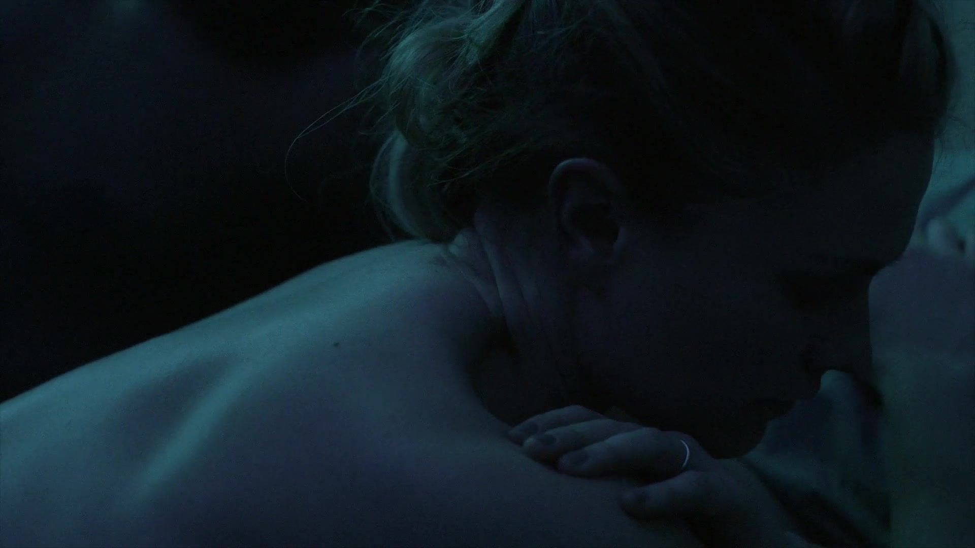 DownloadHelper Anna Paquin naked - The Affair s05e01 (2019) Smutty - 1