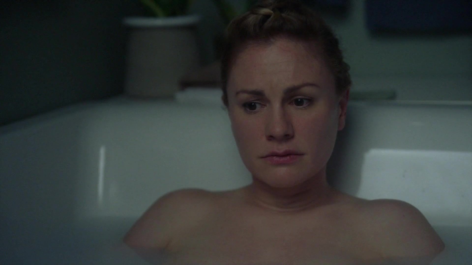 Submission Anna Paquin naked - The Affair s05e01 (2019) Vecina