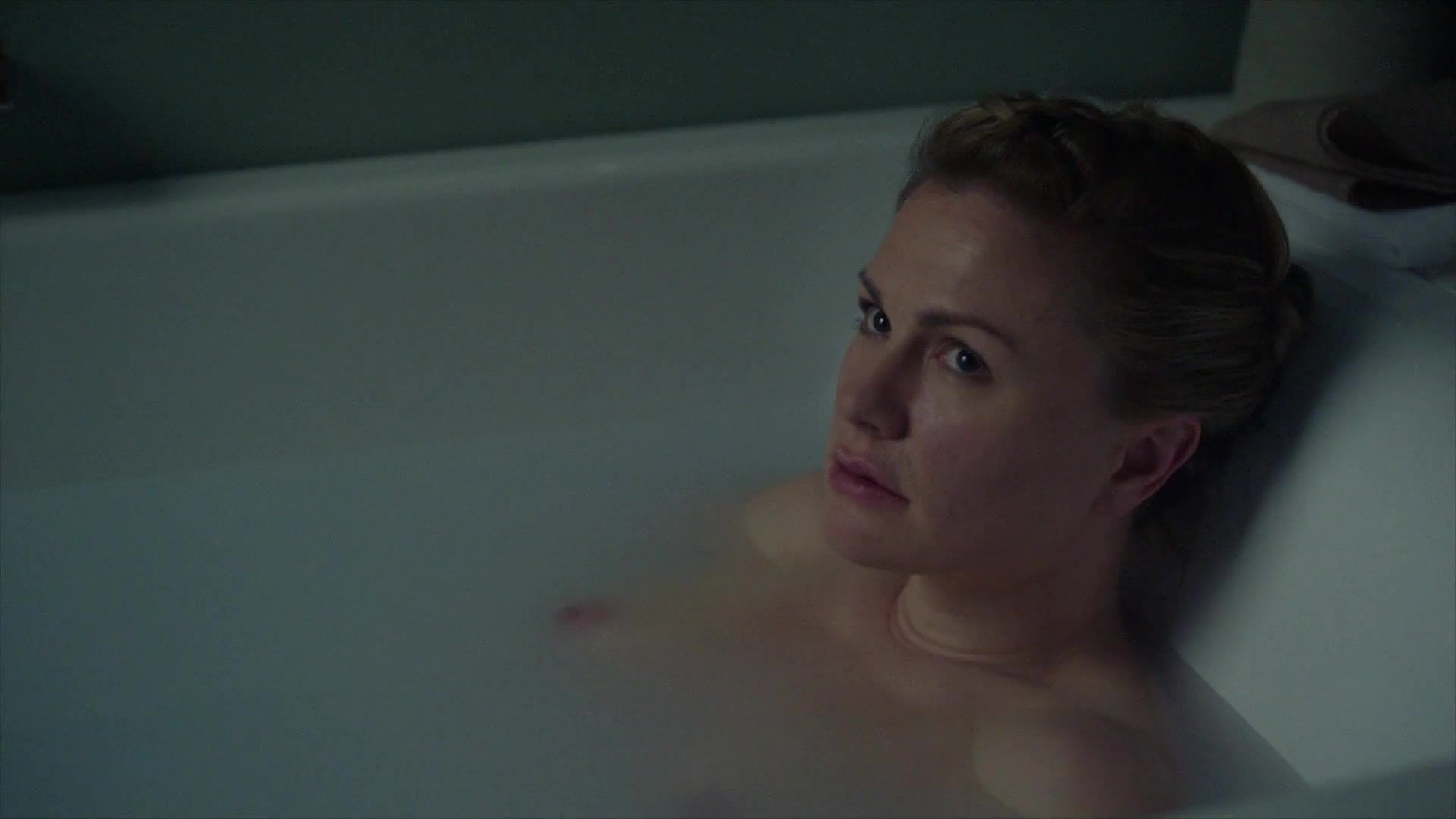 Gay Group Anna Paquin naked - The Affair s05e01 (2019) Sesso - 2