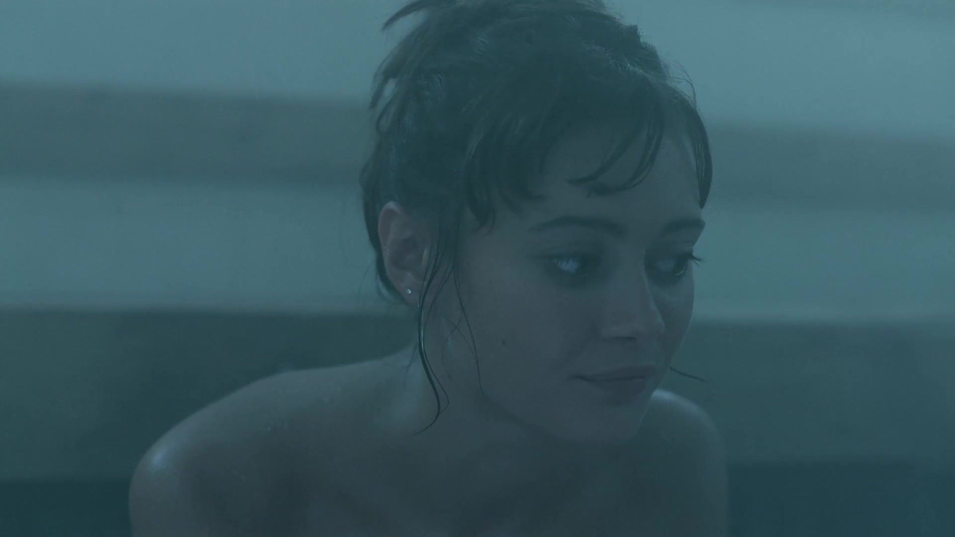 Flash Ella Purnell nude - Sweetbitter s02e01-02 (2019) Toys