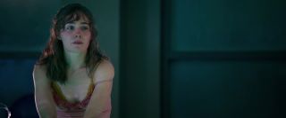 Indoor Haley Lu Richardson nude - Five Feet Apart (2019) CameraBoys