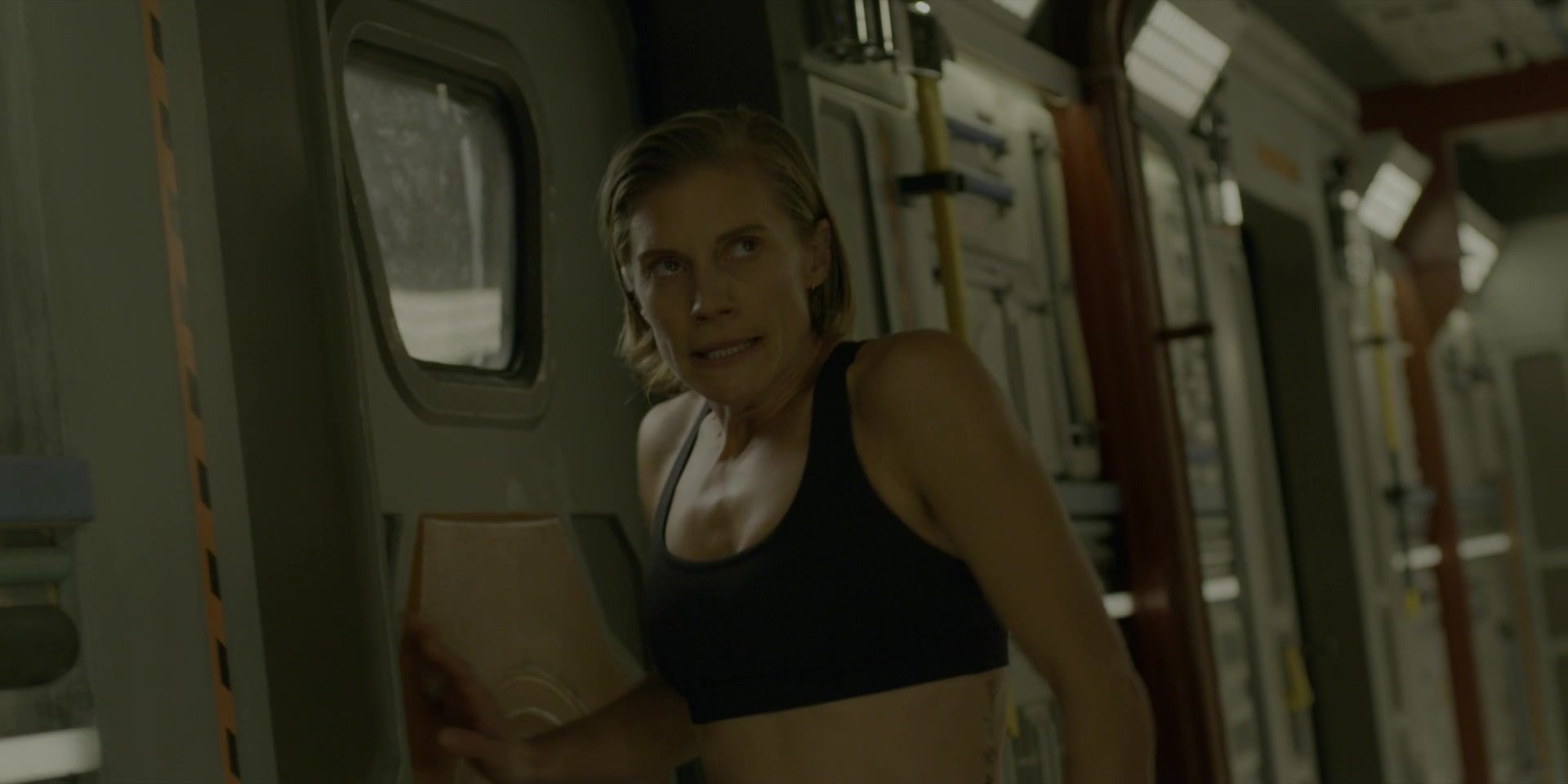 Interview Katee Sackhoff nude - Another Life s01e01 (2019) Pissing