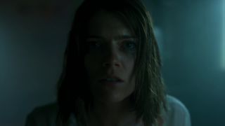 Eating Emma Greenwell nude - The Rook s01e01 (2019) Punished