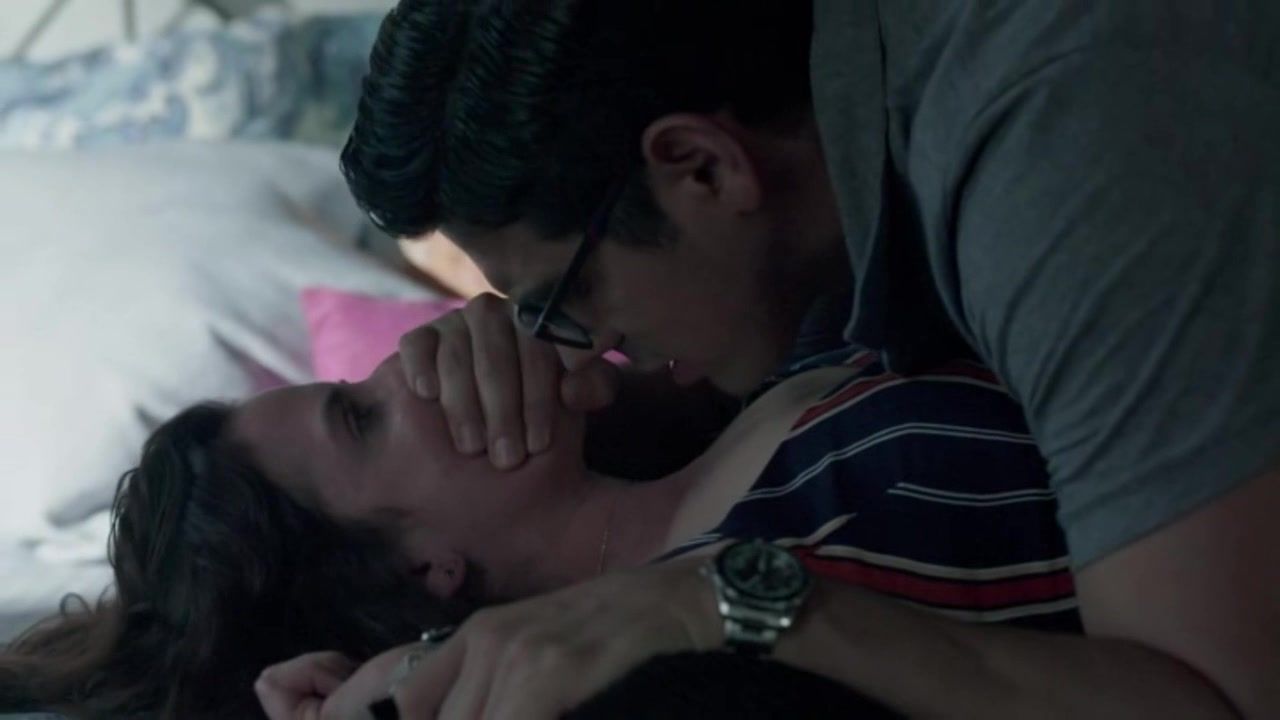 Blowing Gaby Espino, Margarita Rosa de Francisco nude - Jugar Con Fuego (2019) S01e01-08 Girlfriends - 1