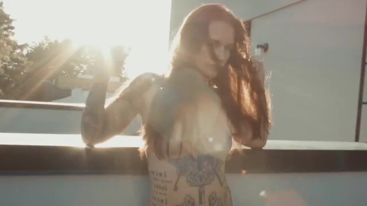 Bubble Leila Lowfire nude, Stella Stellaris nude - Bed-Stuy Sunshine (2016) Porno Amateur - 1