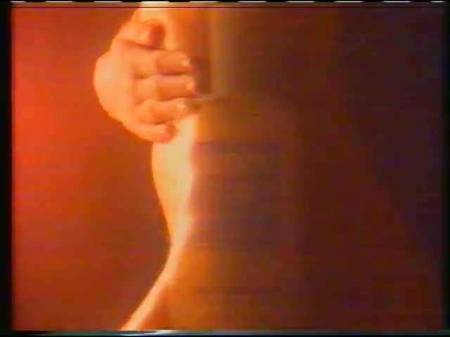 Strange Leche corporal sanex (1992) Naked - 1