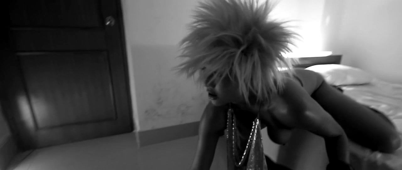 Zorra Explicit Blowjob Video with Rii Sen. Adult Sex Film "Gandu" (2010) Whatsapp