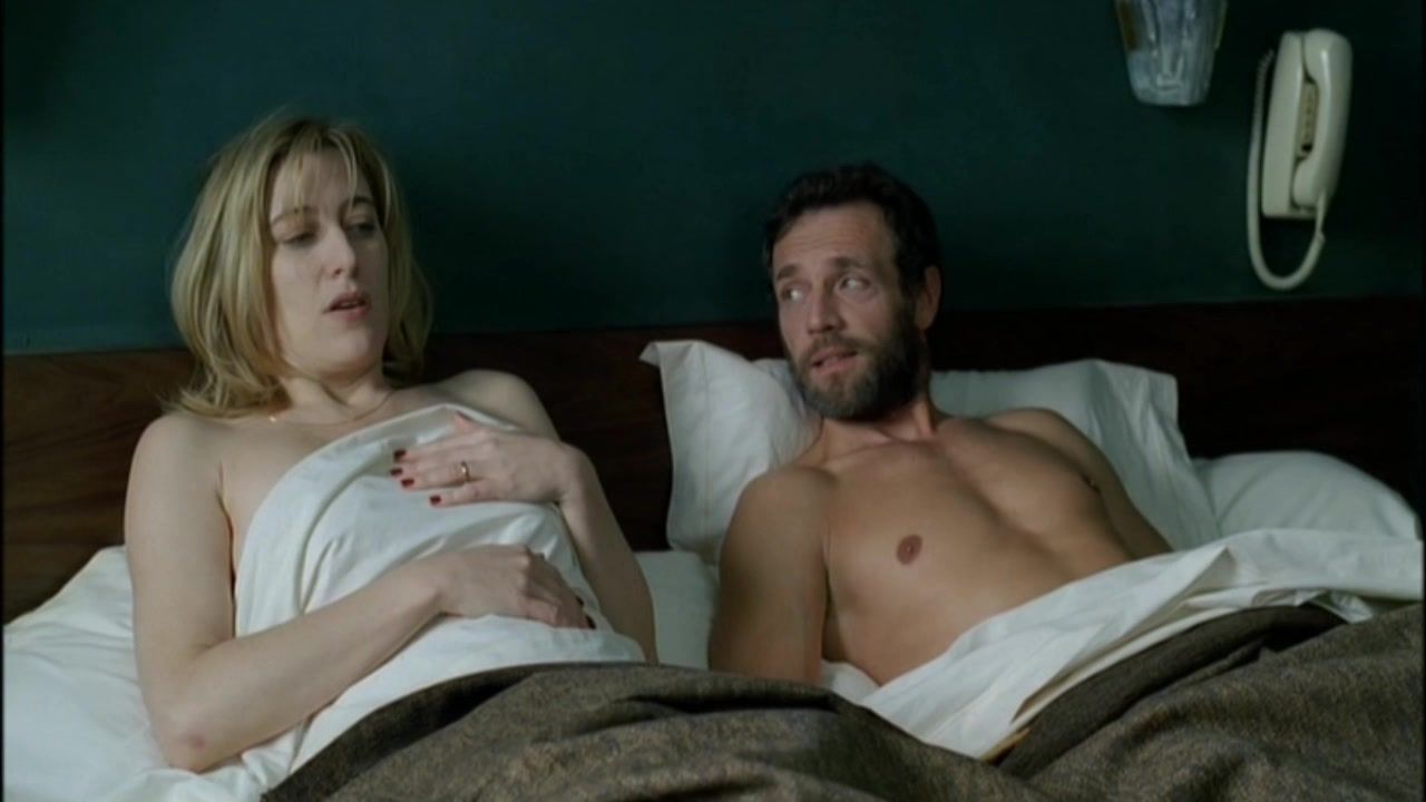 Beeg Full Frontal and Sex Scene of the movie "5x2" Swing - 1