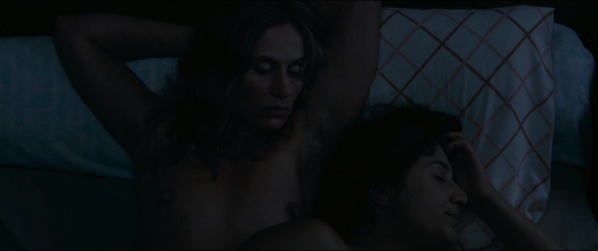 Puta Outdoors Lesbian Sex Video of French erotic film "La belle saison" Sapphic