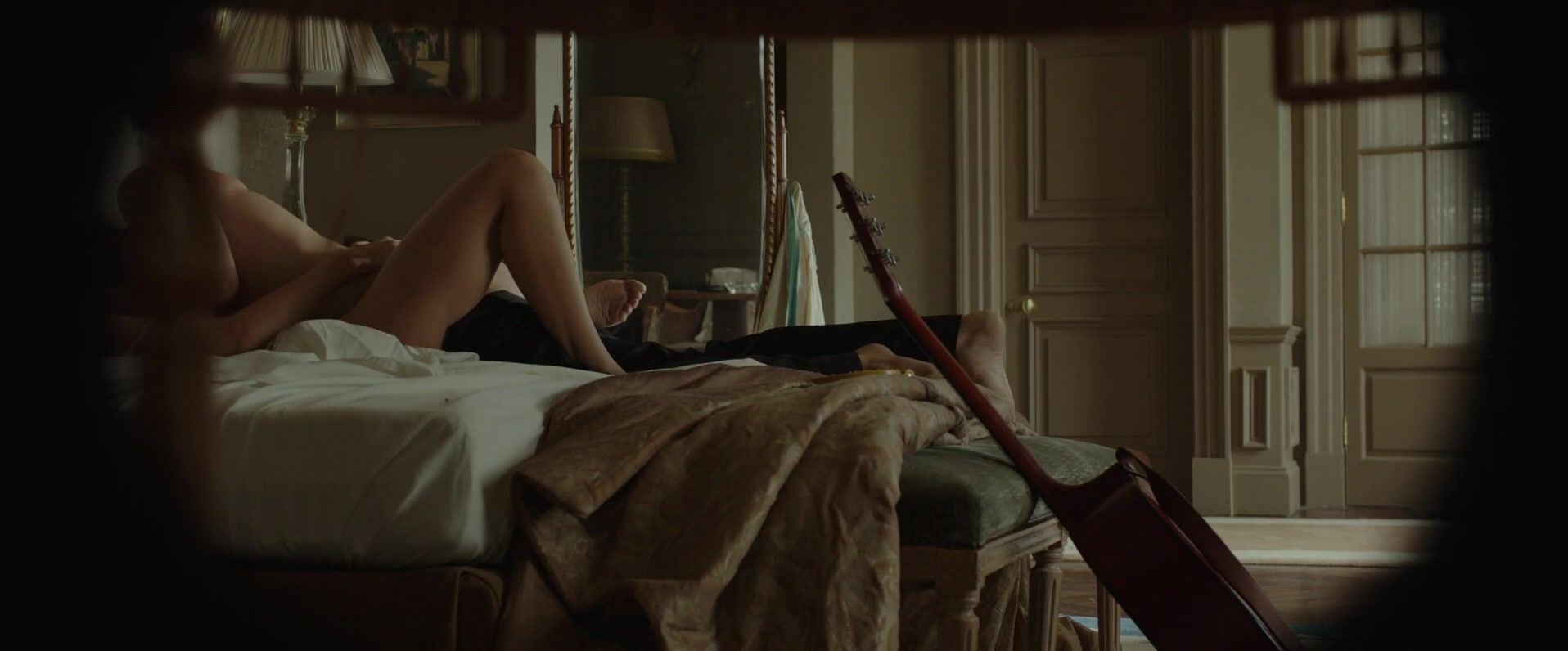 GoodVibes Hot scene with nude actress Melanie Laurent of the movie "By The Sea" Periscope - 1