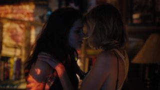 Sixtynine Lesbian Celebs scene | Naked celebs: Naomi Watts & Sophie Cookson | TV movie "Gypsy" Gostosa