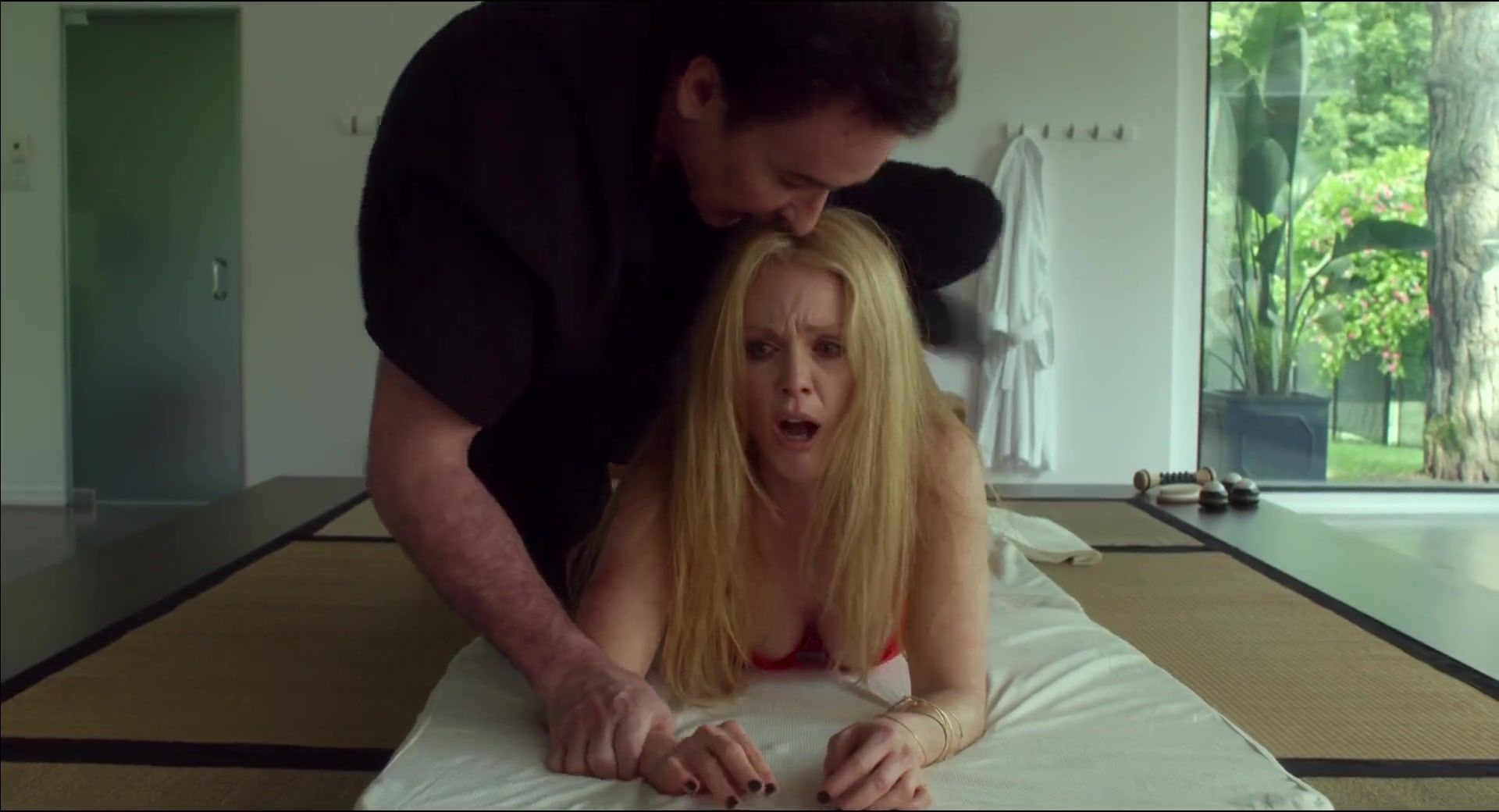 Rule34 Submission video & Lesbian Celebs Scene | Celebrity: Julianne Moore nude | The movie "Maps to the Stars" Tubent - 1