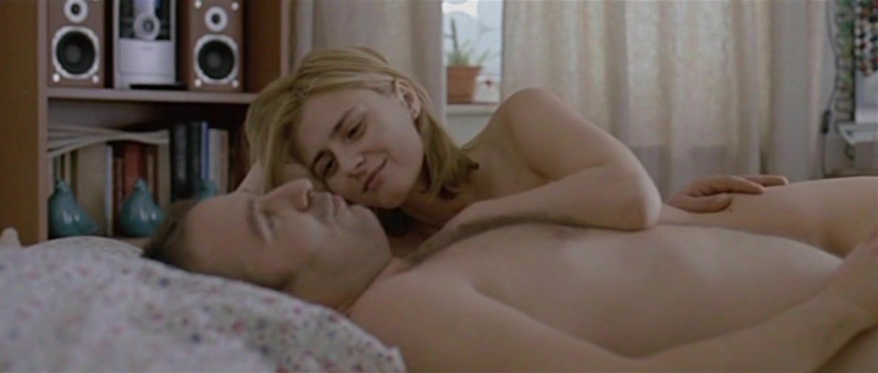 Huge Ass Sex Movie scene | Actress: Maria Popistasu | The film "Marti dupa Craciun" | Released in 2010 Cousin