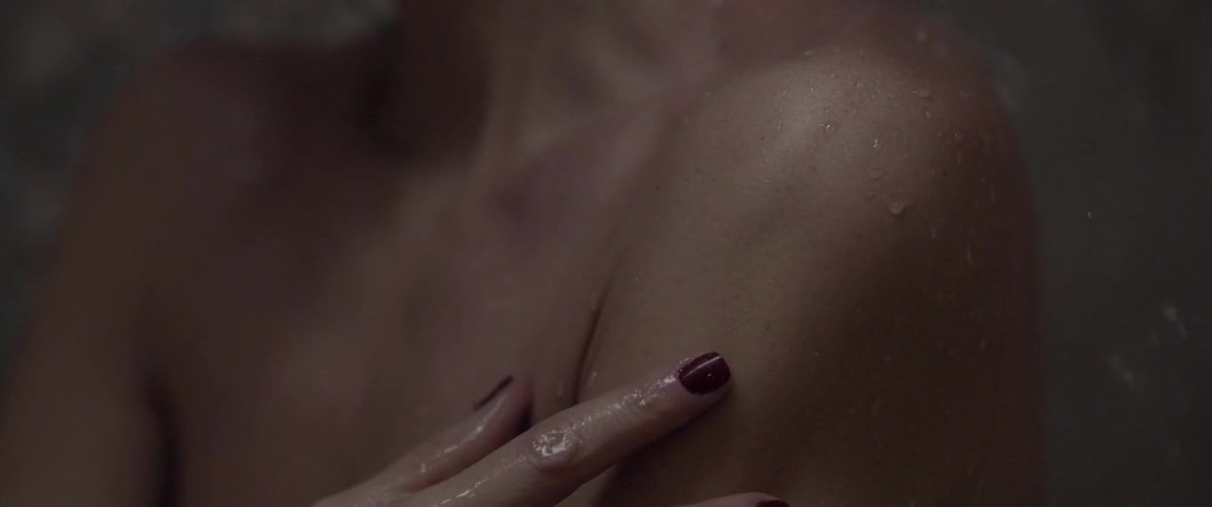 Real Amatuer Porn Nude Erotic Seusual Scene of the movie "La vida inmoral de la pareja ideal" Fishnet - 1