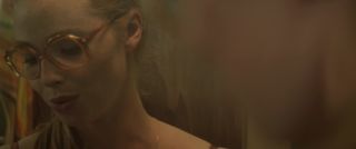 Tease Nude Freya Mavor - The Lady in the Car with Glasses and a Gun (2015) Solo Girl