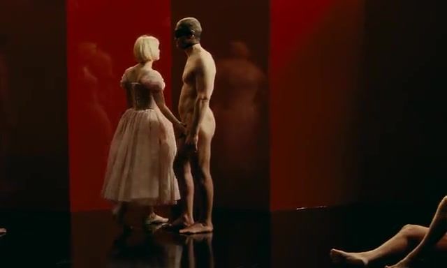 TBLOP Naked on Stage from the Film "Les rencontres d'après minuit" Olderwoman
