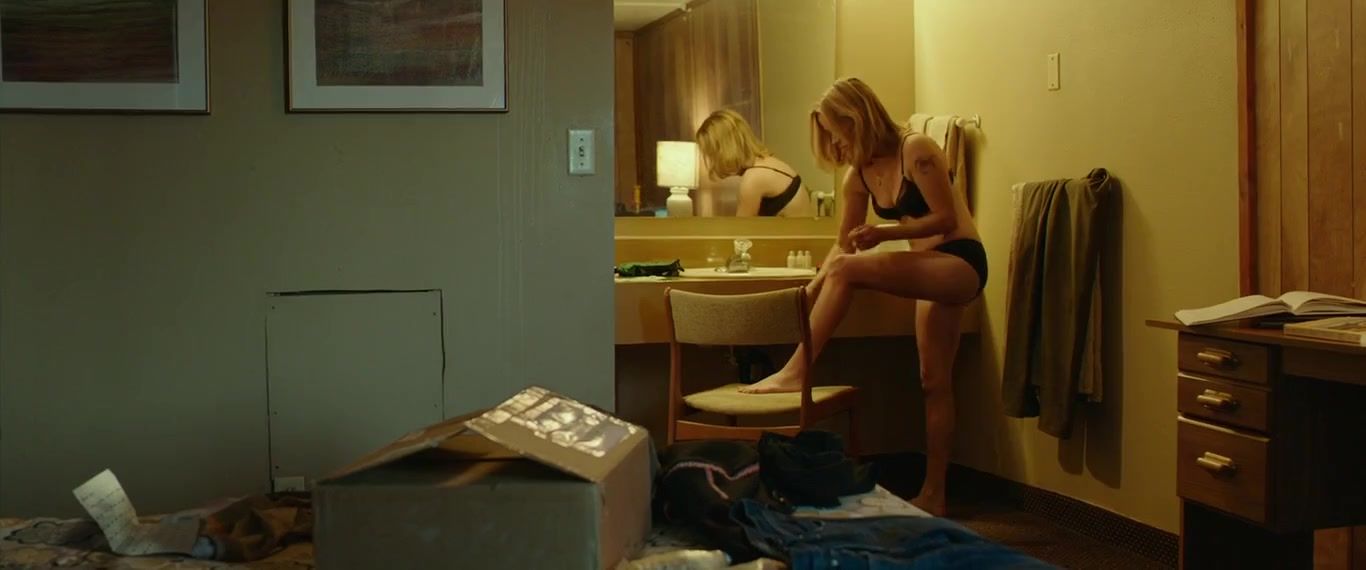 Tia Naked Celebs Reese Witherspoon - Wild (2014) HomeDoPorn