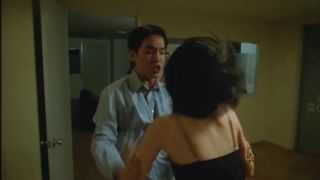 Bunda Grande Naked Doona Bae from Asian Sex Movie "Plum Blossom" (2000) Piss