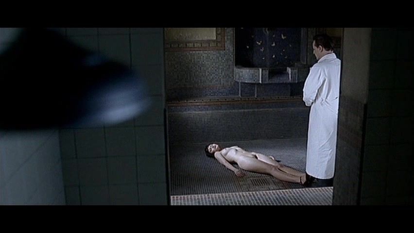 Coroa Sexual Russian Celebrity Olga Kurylenko naked - L'Annulaire (2005) Alison Tyler