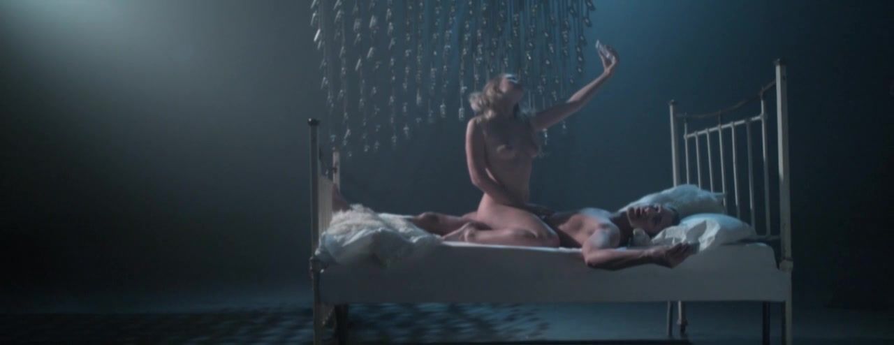 Collar Short Sex Scene Florence Gilles - You Are The Canvas (2015) HD 720p XerCams