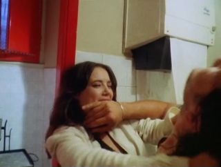 EscortGuide Classic Erotic Movie with heroine Dolce Calda - Lisa (1980) Freaky