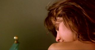 Fodendo Topless Sophie Marceau - Beyond The Clouds (1995) Cunnilingus
