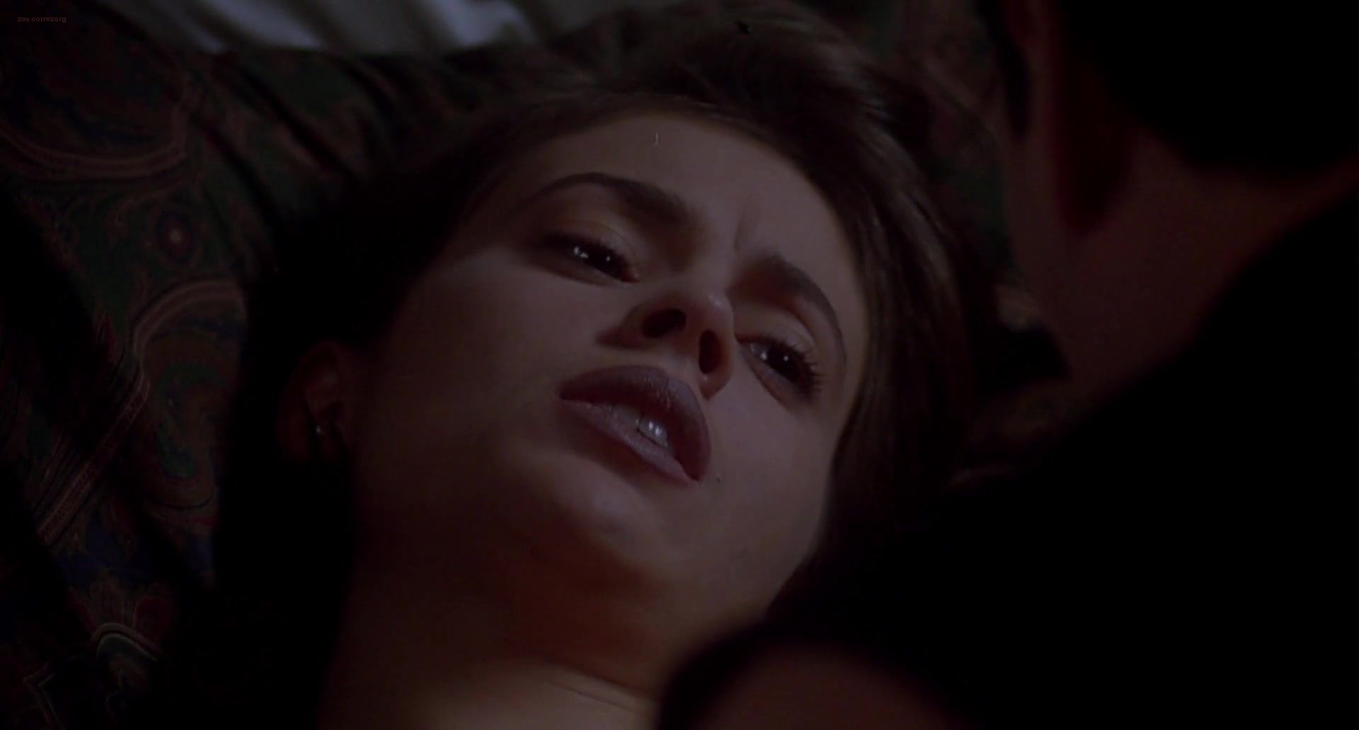 Bush Topless Alyssa Milano in Celebs Sex Video  - Embrace Of The Vampire Femdom Clips - 2