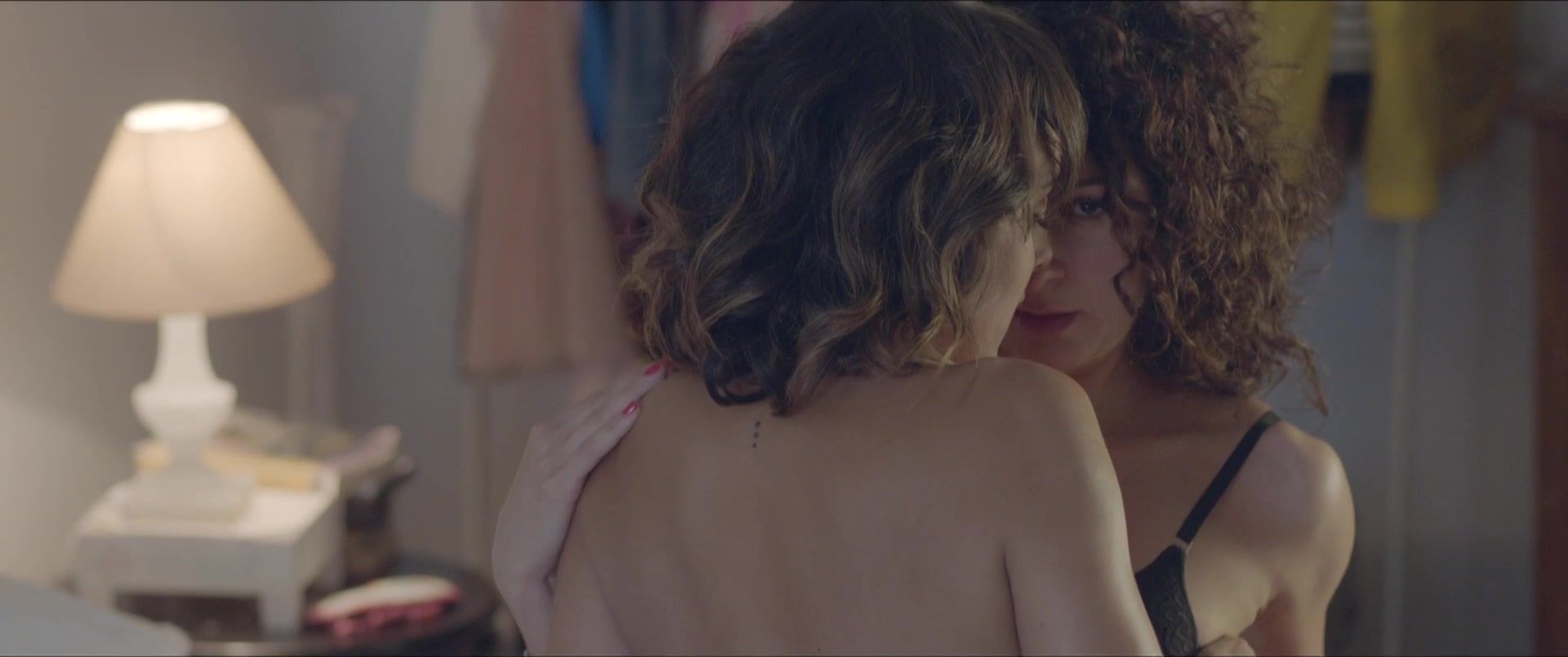 Ametur Porn Naked Candela Pena, Claudia Perez Esteban - Kiki, el amor se hace (2016) Bubble Butt - 1