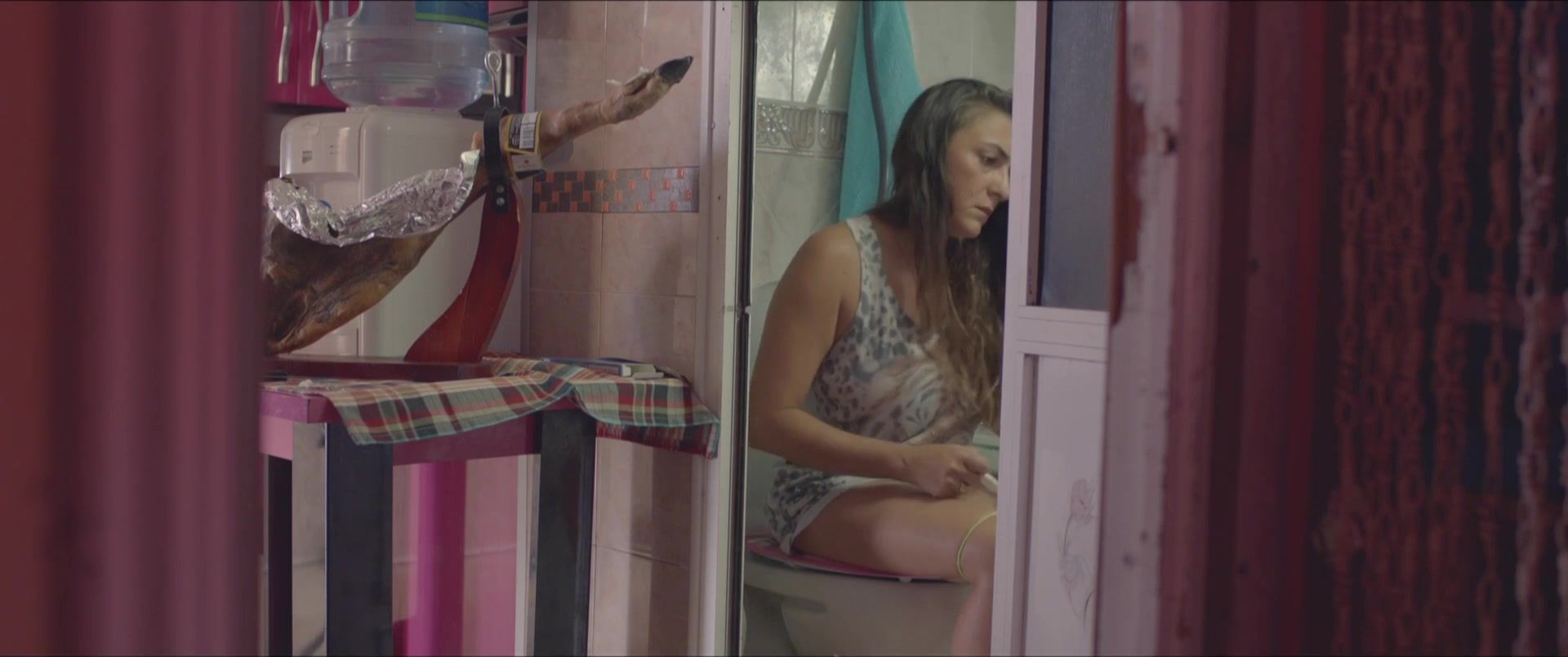 Bigbooty Naked Candela Pena, Claudia Perez Esteban - Kiki, el amor se hace (2016) Wet Pussy