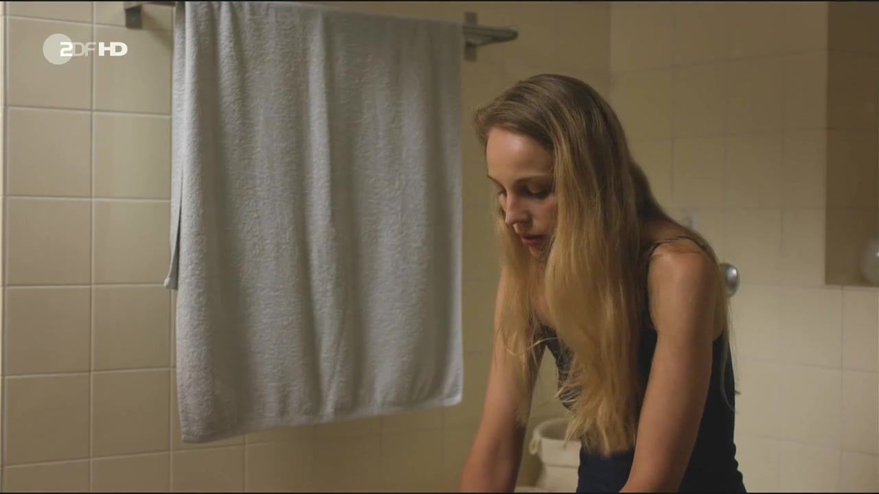 Cum On Tits Naked Petra Schmidt - Ellas Entscheidung (2015) Amature Sex Tapes