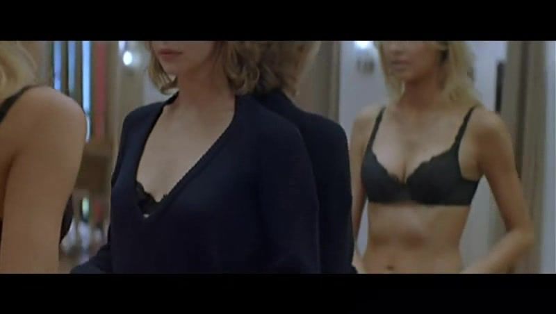 Bisexual Naked Anna Mouglalis - Le Prix Du Desir (2004) Dana DeArmond