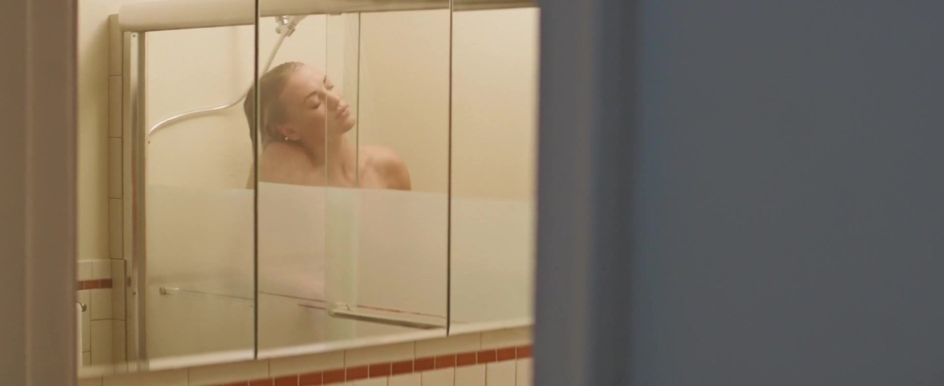 Cougars Naked Yvonne Strahovski - Manhattan Night (2016) PornBox - 1