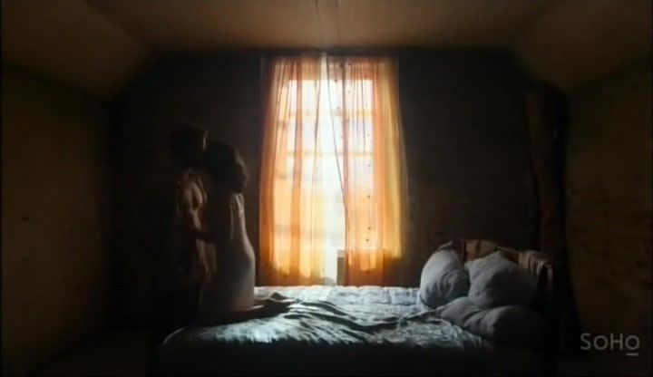 Pegging Naked Marta Dusseldorp, Arianwen Parkes-Lockwood - A Place To Call Home S3 (2015) eFukt
