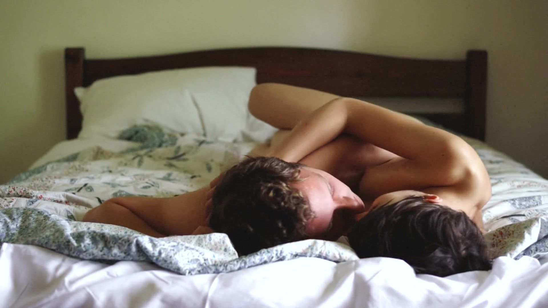 Jerk Naked Hannah Arterton, Rea Mole - Amorous (2014) Ass - 1
