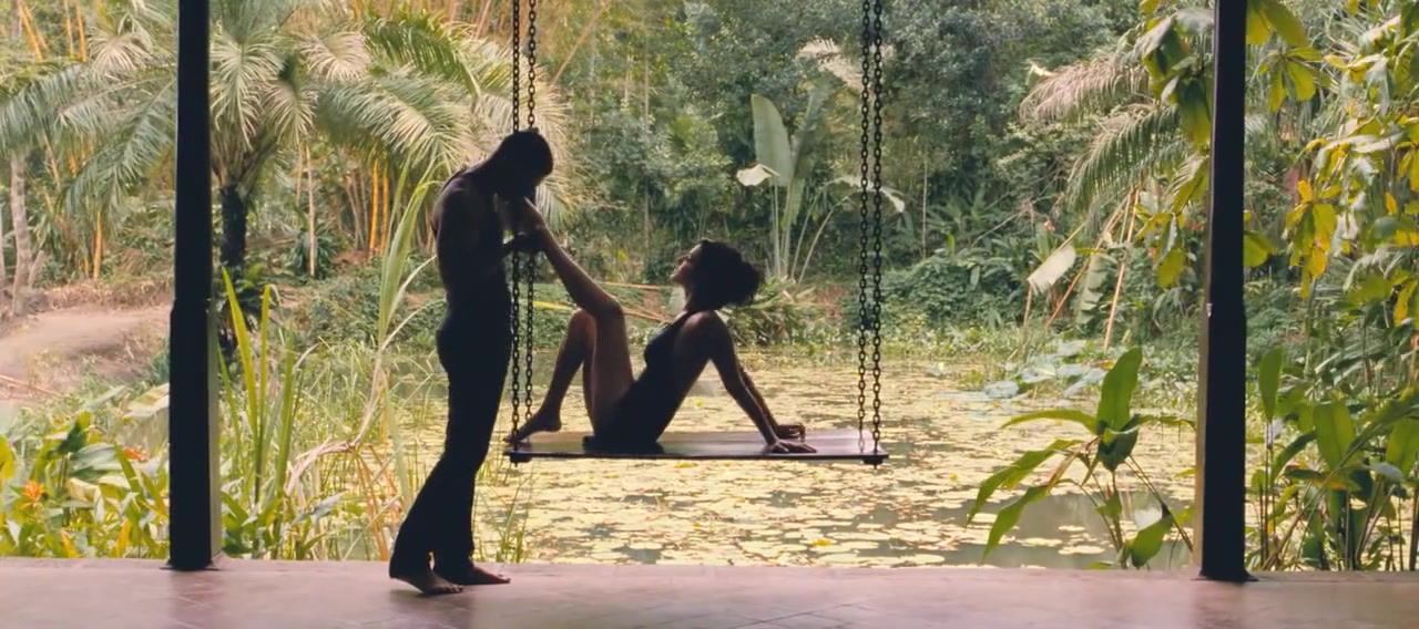 Big Natural Tits Hot scene naked Sunny Leone - Jism(2012) Shemale Sex