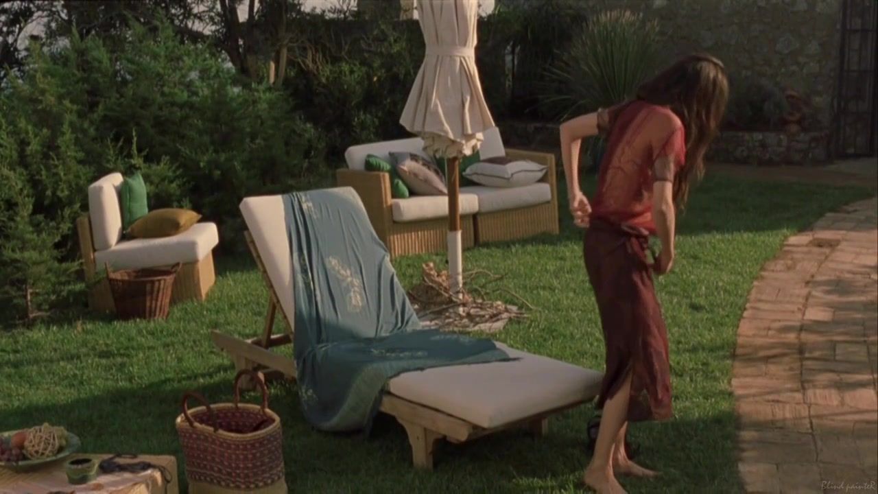 Chichona Outdoor nude scene Luisa Ranieri, Regina Nemmi - Eros Perfect Butt - 1
