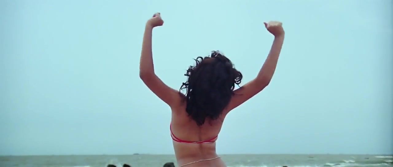 Workout SONAM BIKINI SCENE RARELY Movie-Vijay (1988) Hot Naked Women - 1
