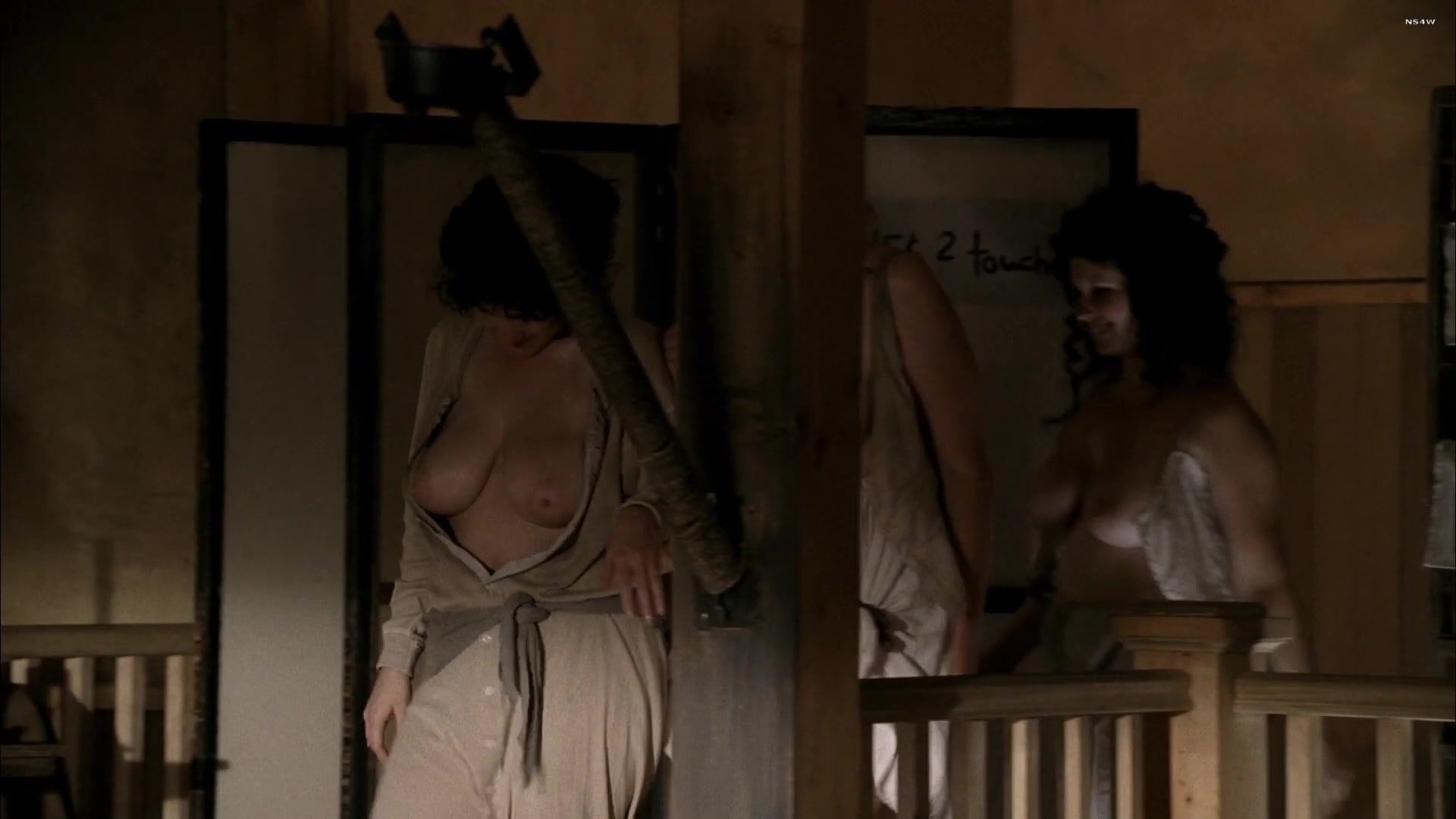 Teasing Nude sex scene Paula Malcomson, Molly Parker - Deadwood S01 (2004) Shesafreak