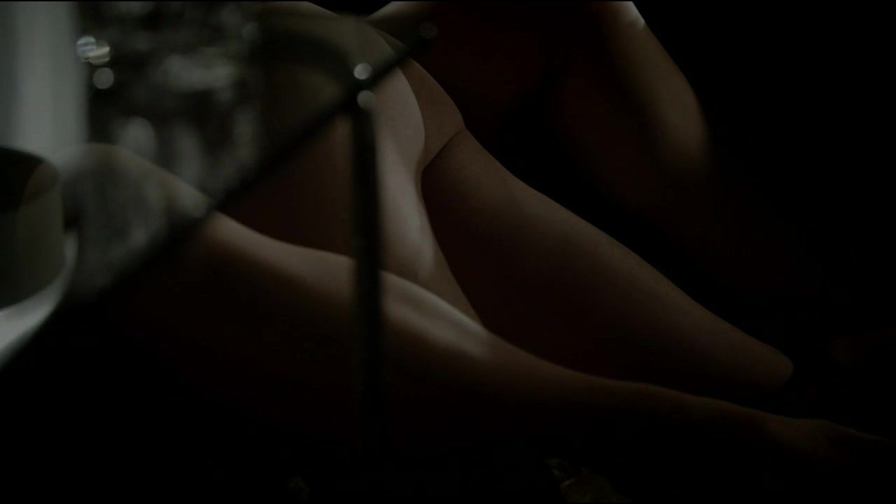 Voyeursex TV nude scene Tara Radcliffe - Femme Fatales (2012) Slave - 1