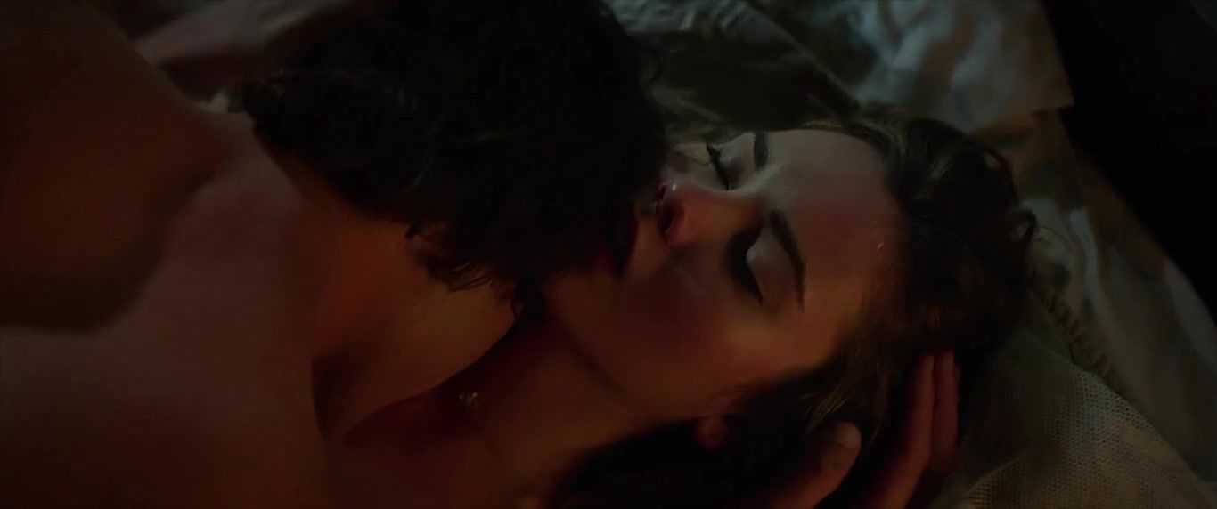 FapVid Gentle sex scene | Michelle Monaghan, Liana Liberato - The Best of Me (2014) Doctor - 1