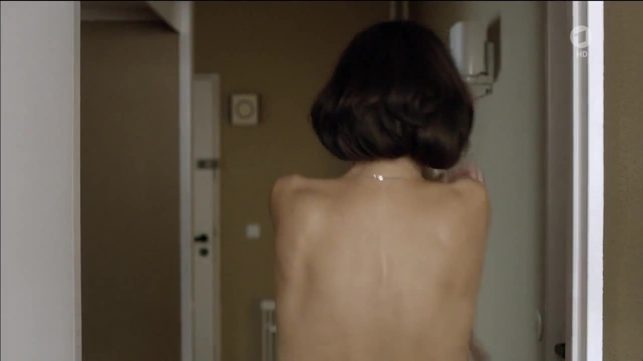 Bound Naked scene with actresses Julia Koschitz, Lena Lauzemis nude - Unsichtbare Jahre(2015) XVicious - 2