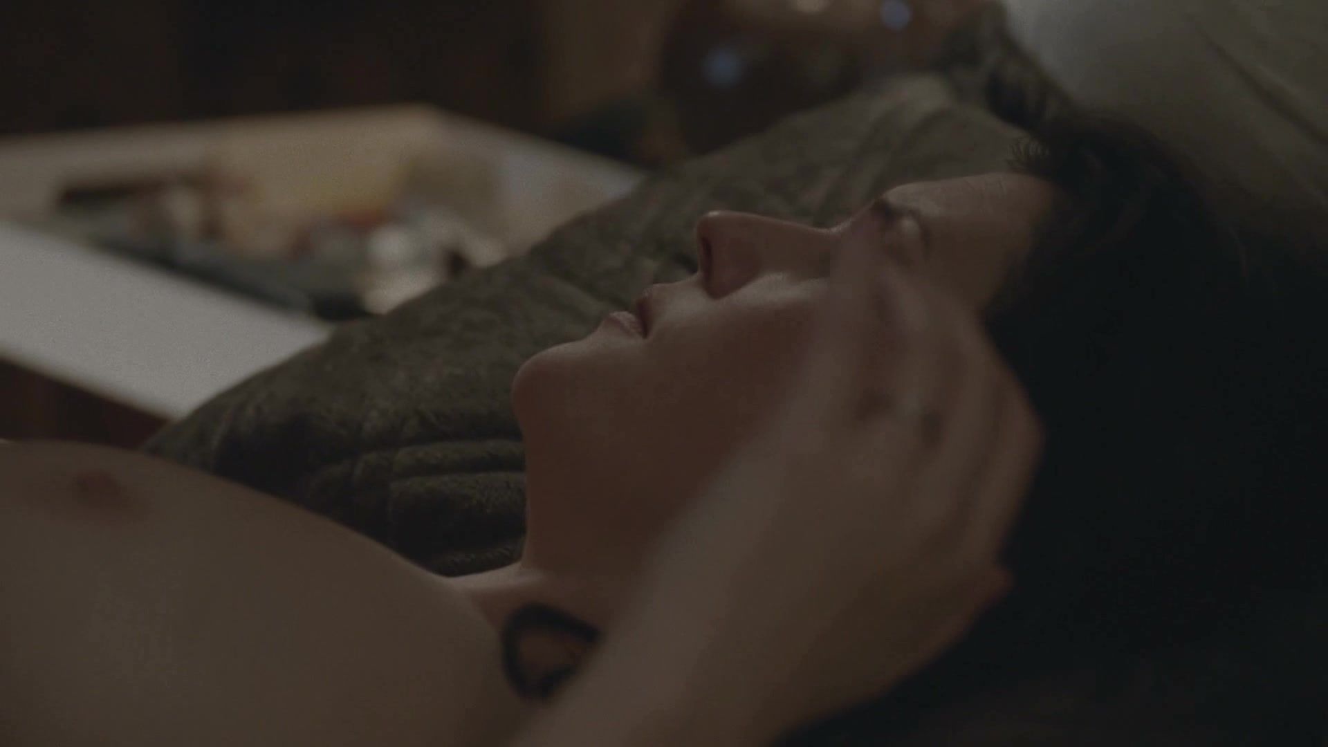 LupoPorno Celebs sex scene | Melanie Lynskey nude - Togetherness S01 BR (2015) Office