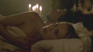 Francais Celebrity nude scene | Celebrity nude scene | Hannah New, Sylvaine Strike - Black Sails S03E06-07 (2016) Branquinha