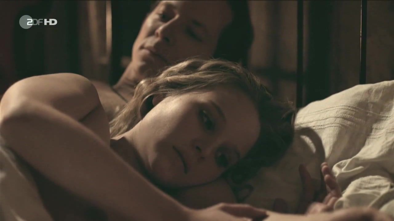 HotTube Nude Celebs video: Sonja Gerhardt nackt | The Film "Ku'damm 56" Dick Suckers