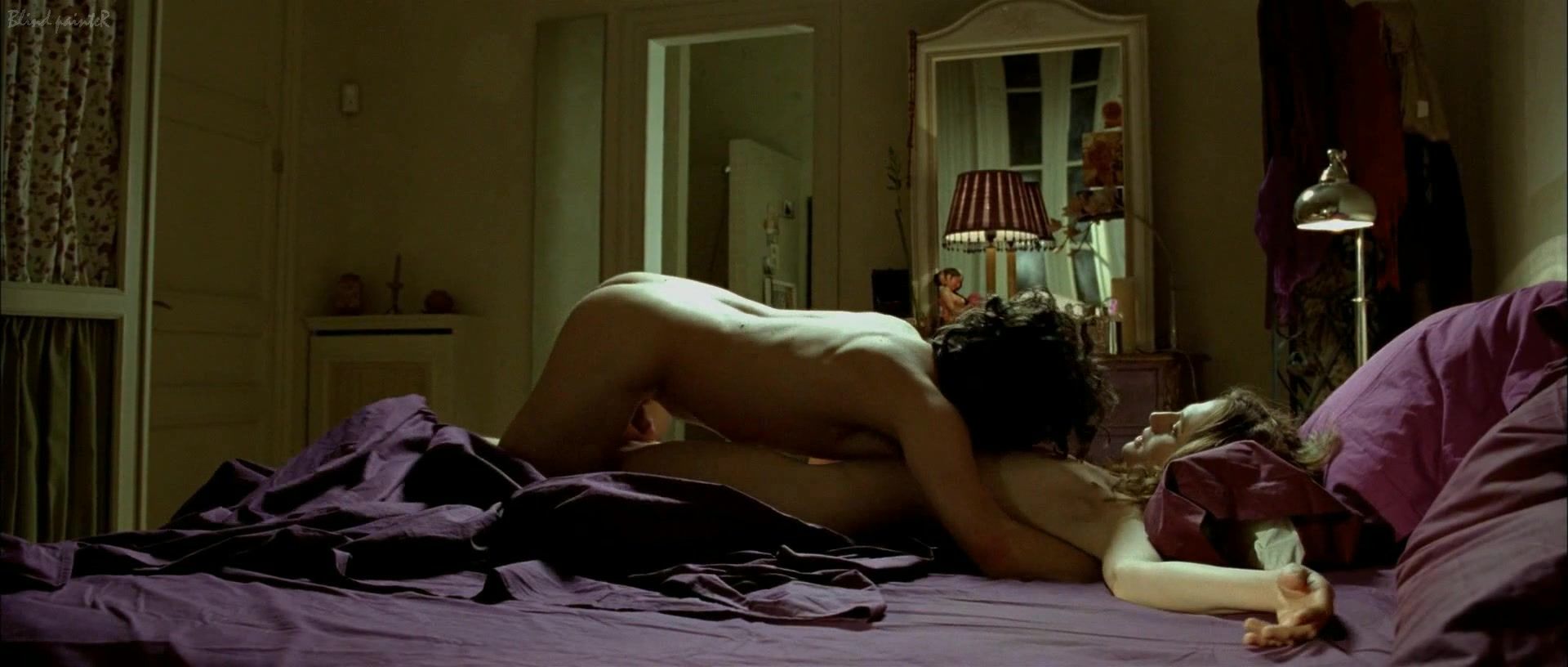 Lezbi Sex Scenes of Belen Fabra & Alba Ribas from the movie "Diary Of A Nymphomaniac" (2008) Slut Porn - 2