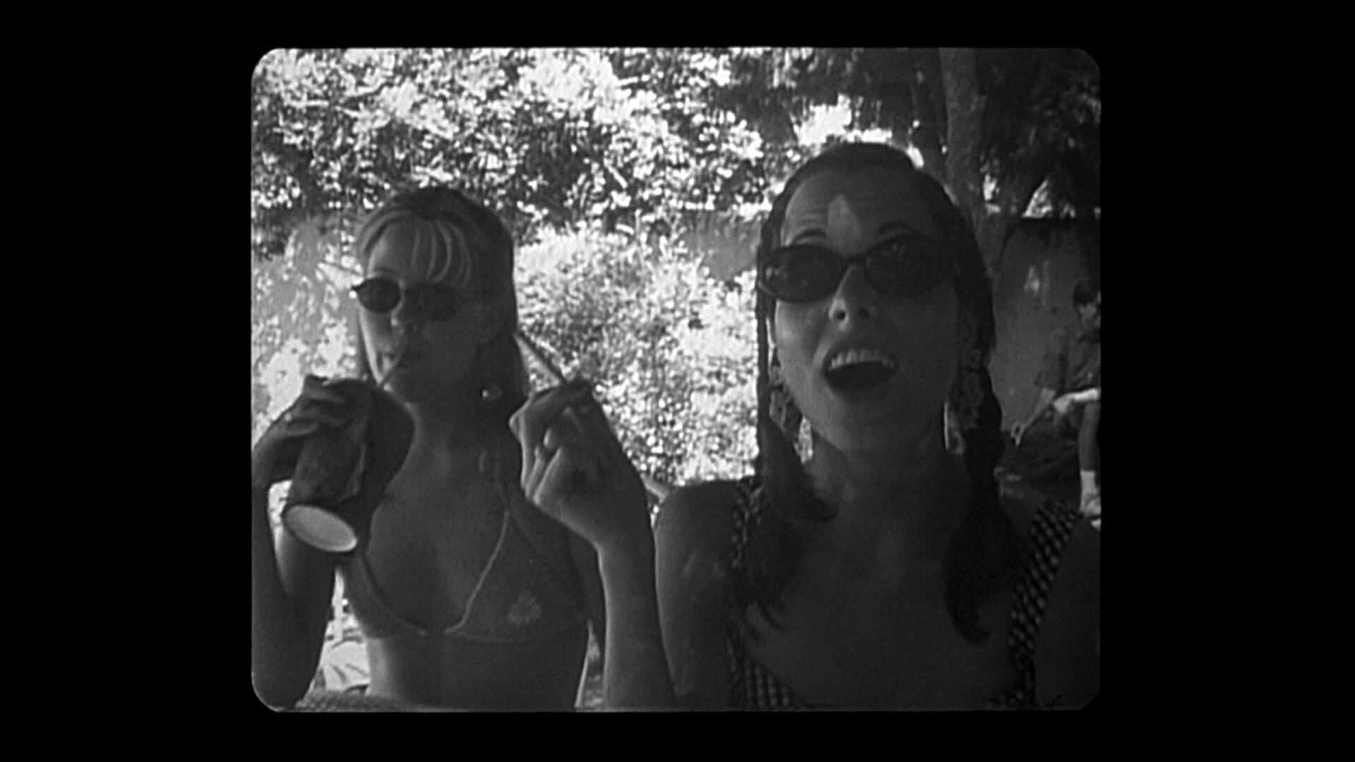 AshleyMadison Celebs nude & sex scene | Parker Posey, Meg Tilly, Joey Lauren Adams nude - Sleep With Me (1994) 19yo - 1