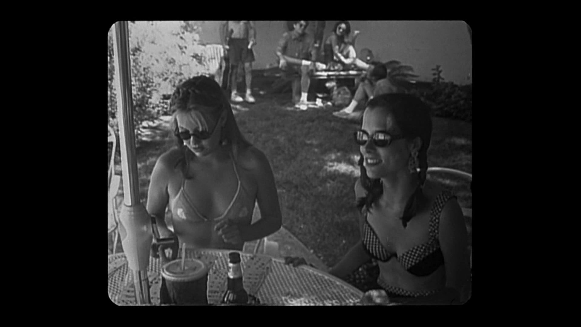 Arabe Celebs nude & sex scene | Parker Posey, Meg Tilly, Joey Lauren Adams nude - Sleep With Me (1994) CzechGAV