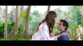 Sexier Hot video of Bipasha Basu - Hot Kissing Scene MyXTeen